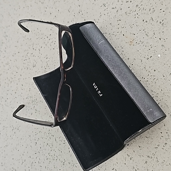 Prada 2005 Progressive Eyeglasses with Silver Logo details on wings - Picture 3 of 14